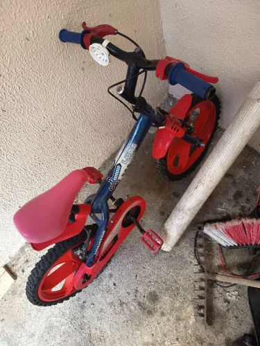 Troco bicicleta e outra maior