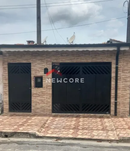 Casa em Rua Ambrosina Afra Crosariol Dias - Conjunto Habitacional Taubaté E - Taubaté/SP