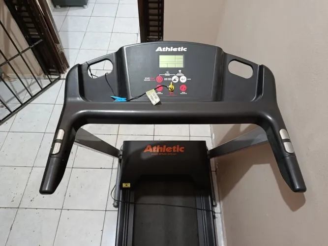 Esteira Athletic à venda!
