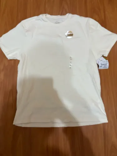 Camiseta Slim Fit C&A nova