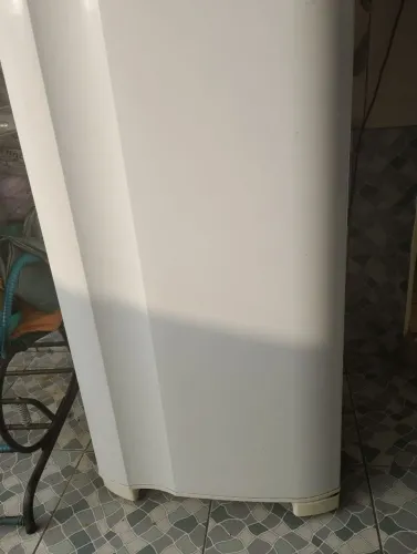 Geladeira Eletrolux 220V. 500,00