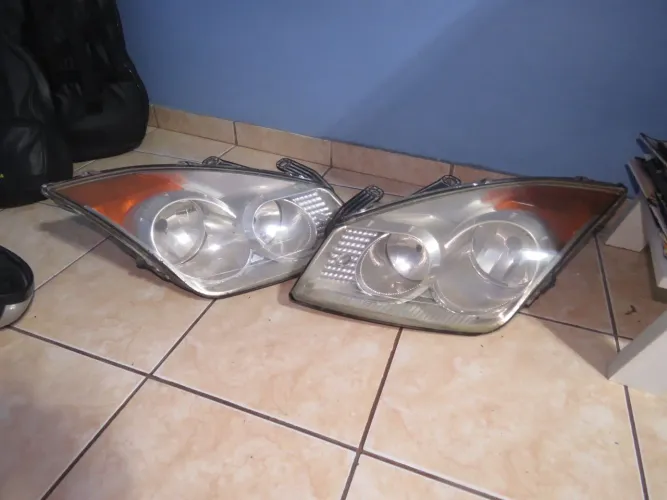 Par de faróis Ford Fiesta 2008 a 2013