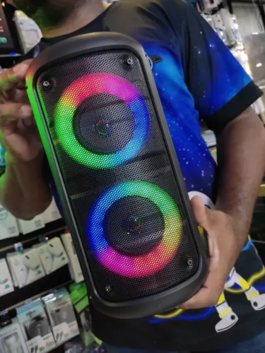 Caixa de som LED