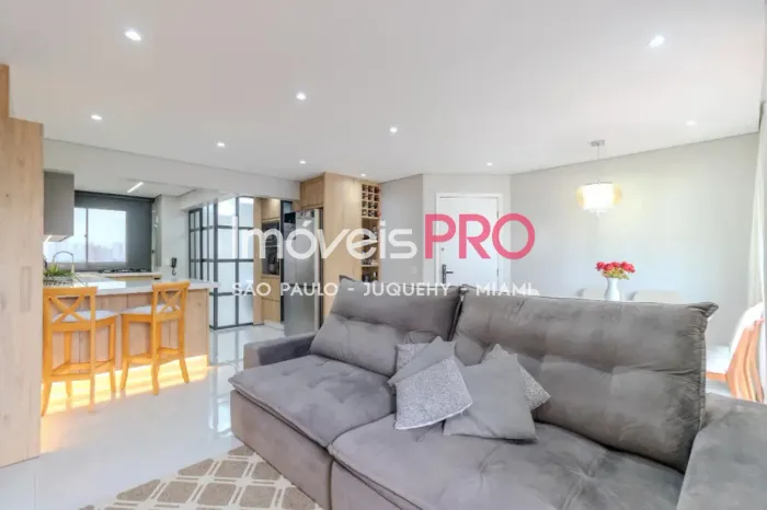 Apto reformado de 81m² com 2 dormitórios sendo 1 suíte e 2 vagas na Vila Mariana prox. do
