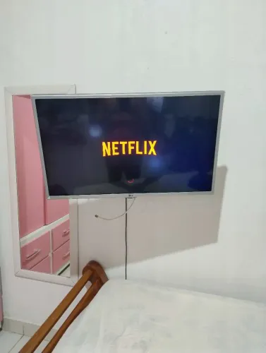 TV LG 32 polegadas.