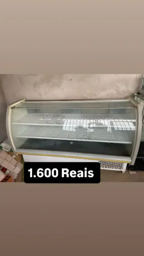 Vendo uma freezer balcão