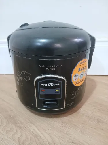 Panela de arroz elétrica