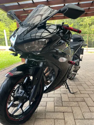 Yamaha r3