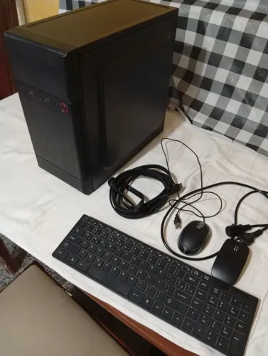 Computador Intel Core i7 3770S | 8GB RAM | SSD 240GB + Kit Completo<br>Preço<br>R$ 1.200,00
