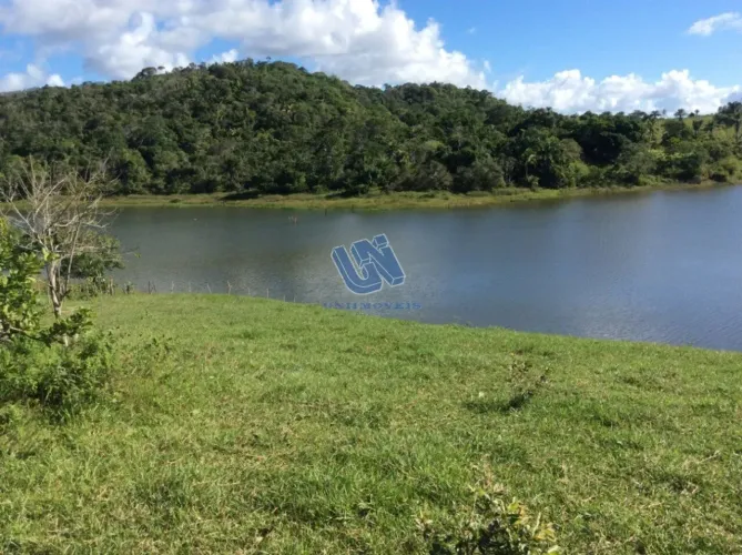 Fazenda com 300 tarefas na Zona Rural de Mata de São João - BA