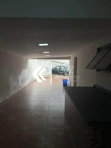 Casa com 4 Dormitórios à Locação no Cidade Jardim - Sorocaba/SP