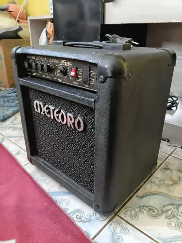 Amplificador Meteoro 35BS