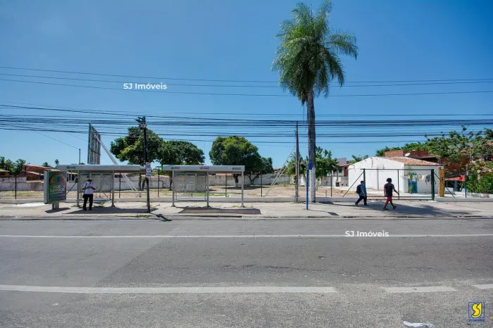 Terreno disponível em frente à UECE, no Itaperi