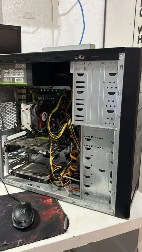 Pc e monitor pra Estudo passo cartão