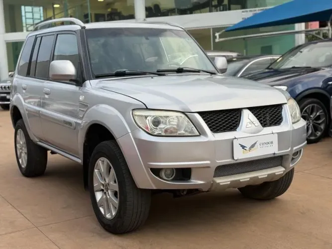Mitsubishi Pajero TR4 2.0/ 2.0 Flex 16V 4X4 Mec. 2010
