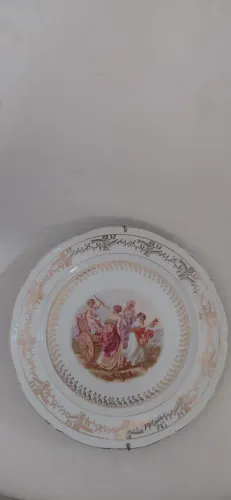 Prato de porcelana decorativos 