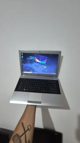 Notebook Samsung i5 | 4gb RAM DDR3 | 500gb HD | Bateria média 1h30