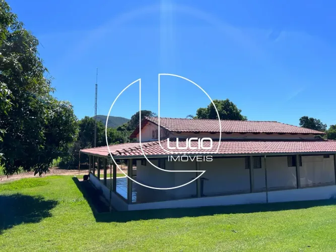 Chácara no Município de Pirenópolis, a apenas 40 km de Anápolis.