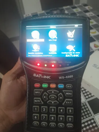 Localizado de satélite sat link hd 6960