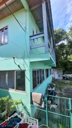 Casa de dois pavimentos no Monte Verde 