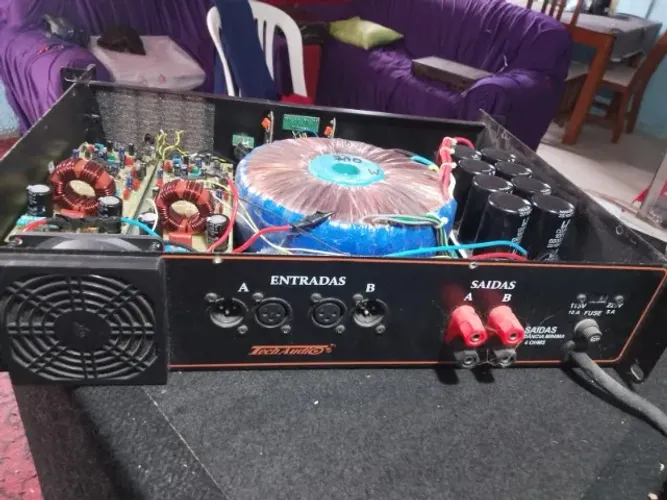 Amplificador de potência Tech Audio TPX 3.2 Plus 3200w rms