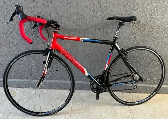 Speed bike road vicini