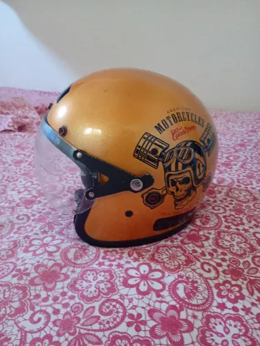 Capacete custom kraft 