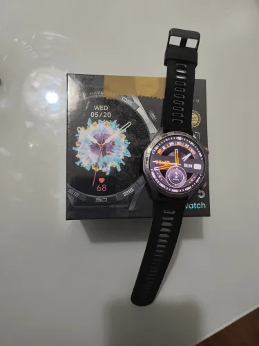 Smartwatch Haylou Solar 5, R$ 180,00, 4 Pulseiras.