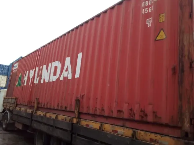 Container Marítimo com Estrutura Reforçada
