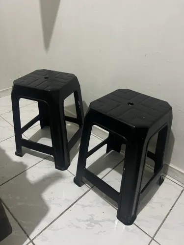 Banco de plástico 