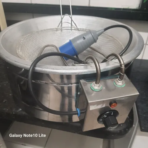 Fritadeira eletrica 220