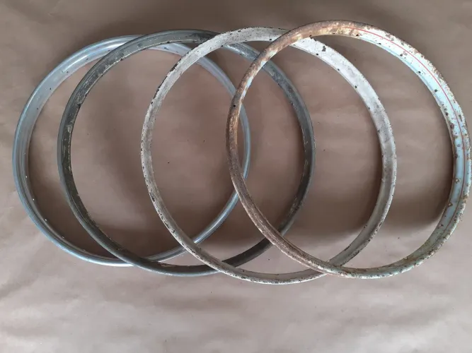 Lote de aros monareta aro 20 ( peças originais)