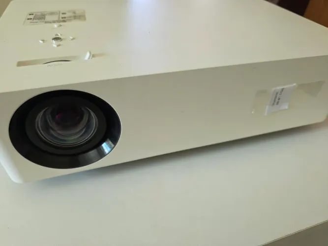 PROJETOR LG CINEBEAM
