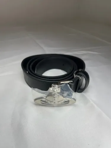 Cinto Vivienne Westwood em couro preto