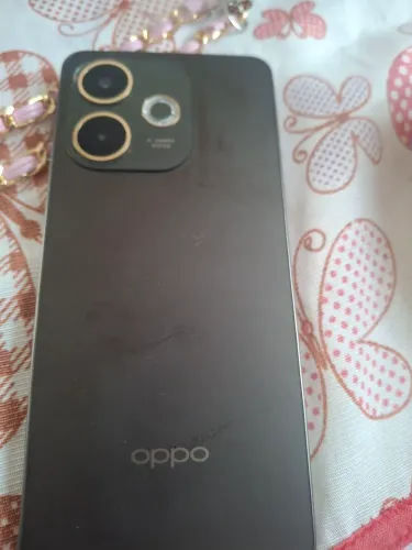 Celular Oppo em excelente estado