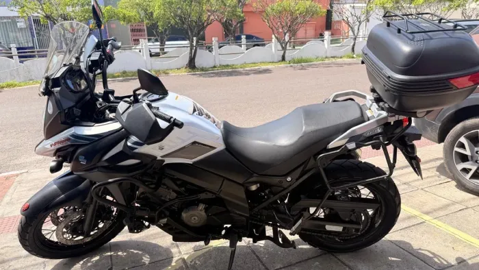 Suzuki V-strom DL650