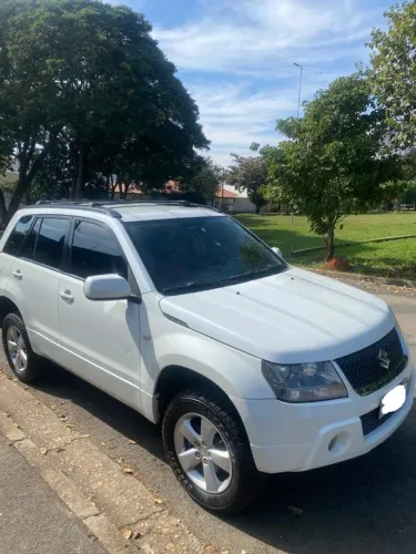 Suzuki Grand Vitara 2.0 16V 4x2/4x4 5P Aut. 2010