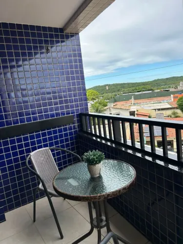 Semi Mobiliado 2/4 com suíte excelente localização