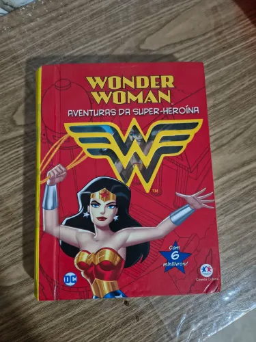 DC Mulher Maravilha livros de histórias colecionáveis