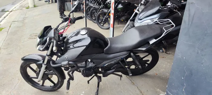 YAMAHA FACTOR 150 PRETA 2022 Shalon veículos Cariacica 