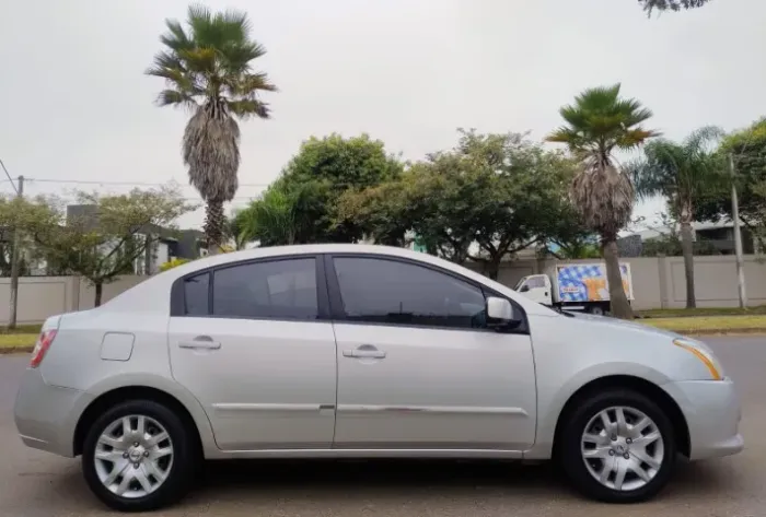 Nissan Sentra 2.0/ 2.0 Flex Fuel 16V Aut. 2012