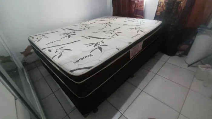URGENTE Cama Box de Casal da Montreal