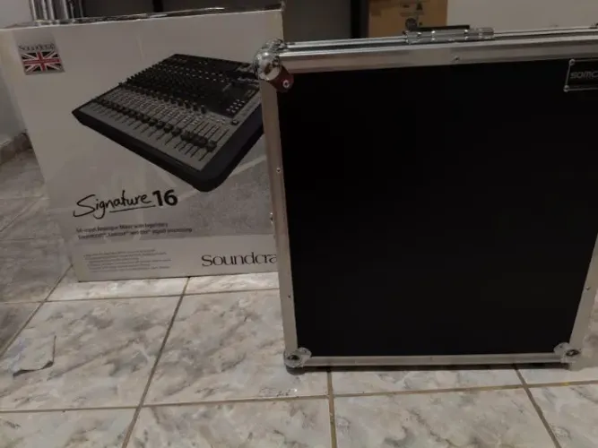 Mesa de som analógica