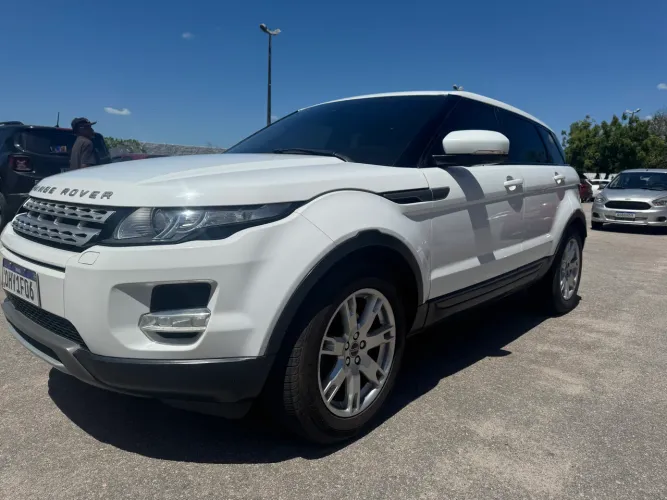 Land Rover Range Rover Evoque Pure 2.0 Aut. 5P 2012