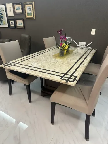 Mesa de jantar 