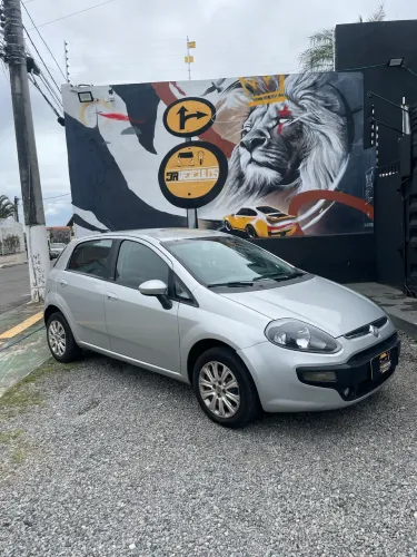 Fiat Punto Attractive 1.4 Fire Flex 8V 5P 2014