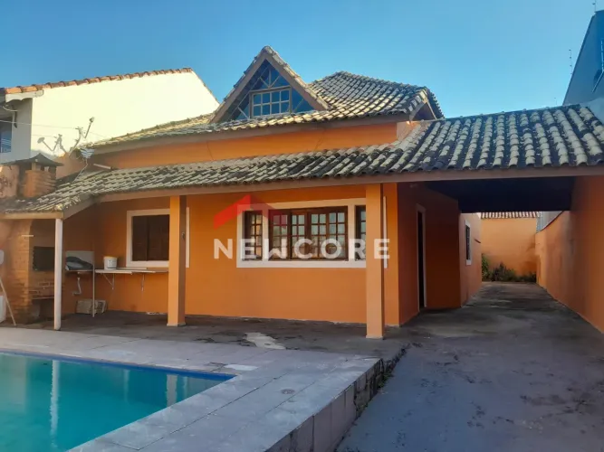 Casa em Rua Centenário - Jardim Icaraiba - Peruíbe/SP