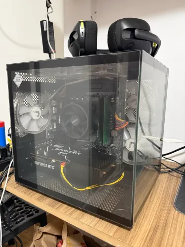 VENDO PC + PERIFÉRICOS