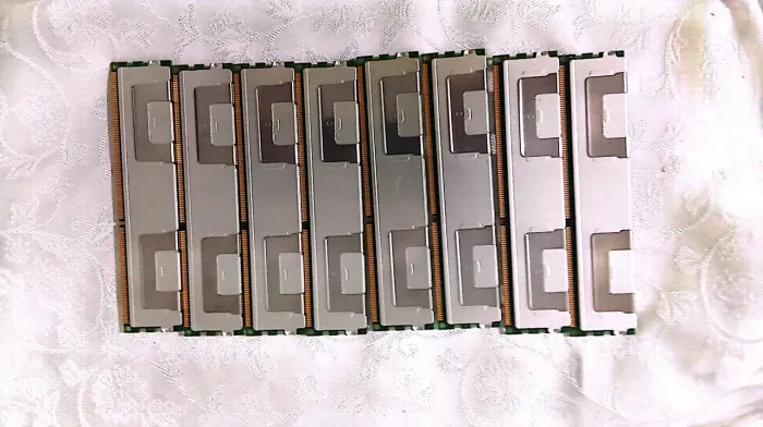 Memória RAM 16GB DDR3 ECC Registrada Samsung com Dissipador - Servidor / Xeon