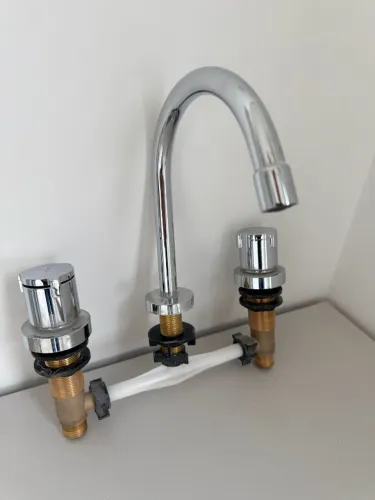 02 peças Misturador (torneira quente/fria) DOCOL 1/4 de volta